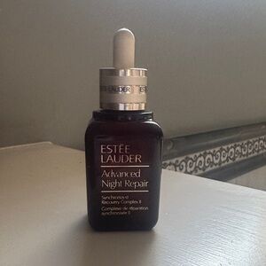 Estee Lauder Advanced Night Repair Serum - NWT